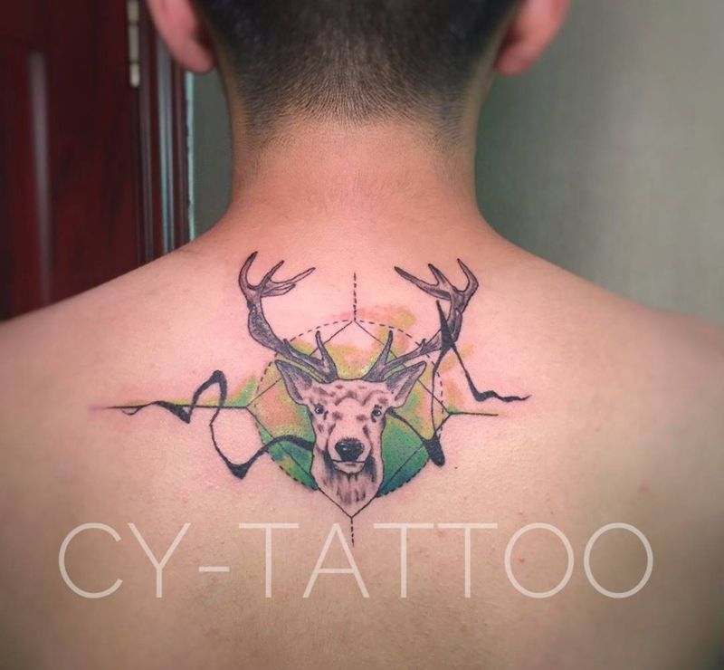 水彩鹿头纹身图片_动物几何欧美清新写实成品肩部背部手臂腿部纹身图案