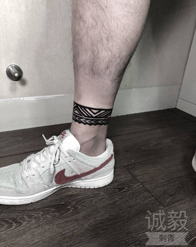 图腾脚环纹身图片_手臂腿部图腾点刺纹身图案