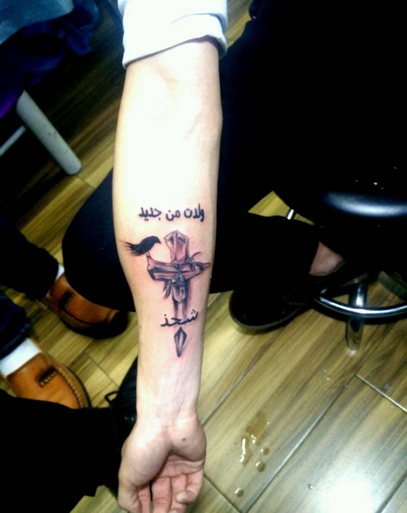 十字架纹身图片