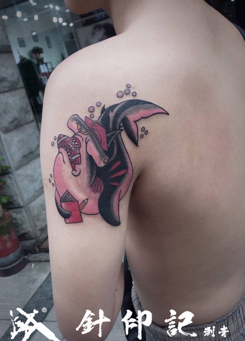 鲨鱼纹身图片_成品手臂欧美动物鱼纹身图案