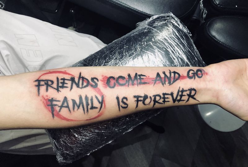 手臂花体纹身图片_手臂纹身图案