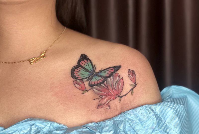 修改纹身图片_胸部肩部水彩水墨纹身图案