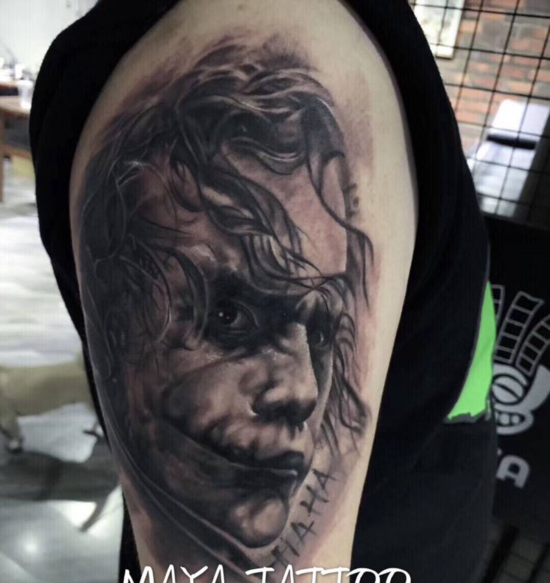 小丑纹身图片_手臂纹身图案