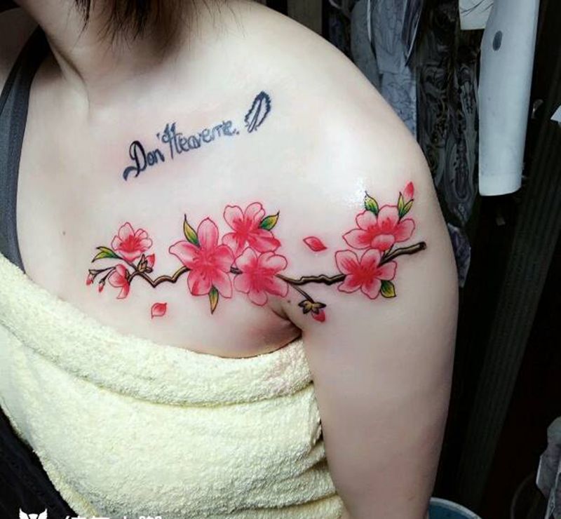 桃花纹身图片