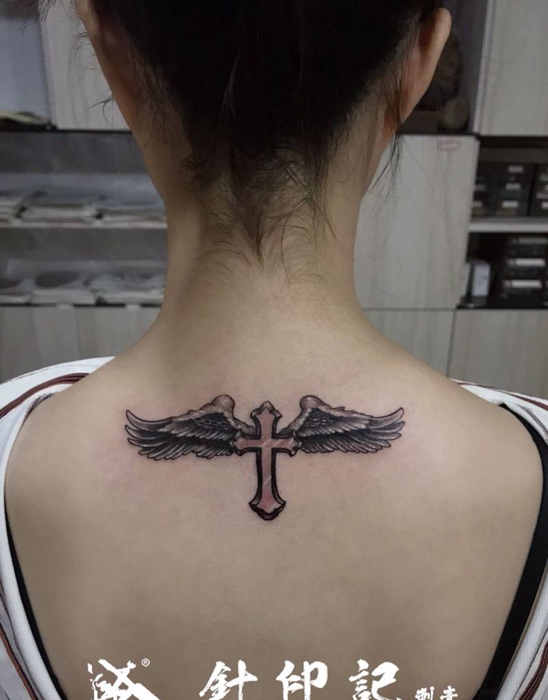 翅膀纹身图片_翅膀纹身图案