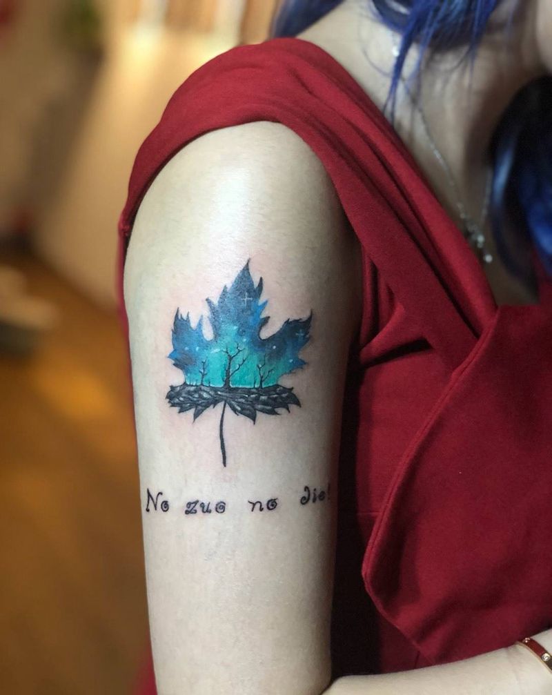 梦境枫叶纹身图片_肩部手臂水墨水彩纹身图案