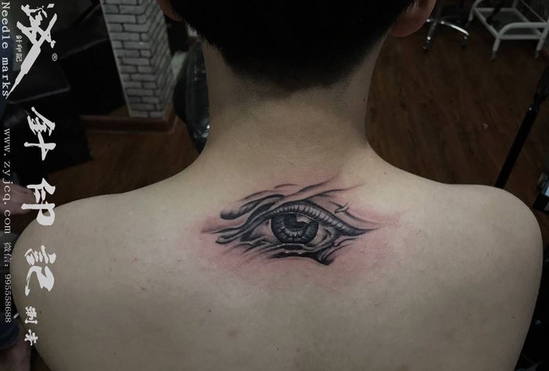 上帝之眼纹身图片
