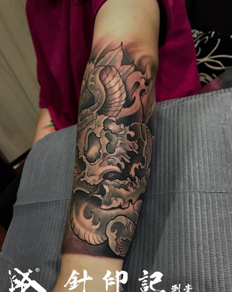 骷髅、蛇，牡丹纹身图片