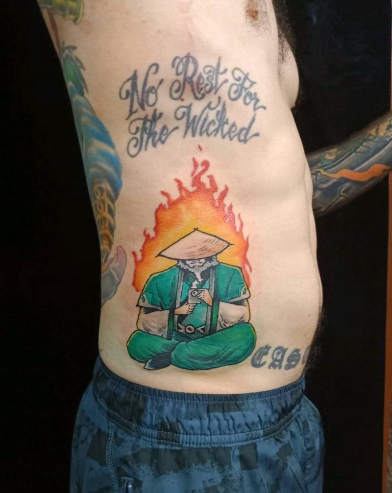 重彩纹身图片_腰部Old School纹身图案