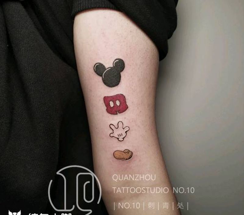 米老鼠纹身图片_手臂几何纹身图案
