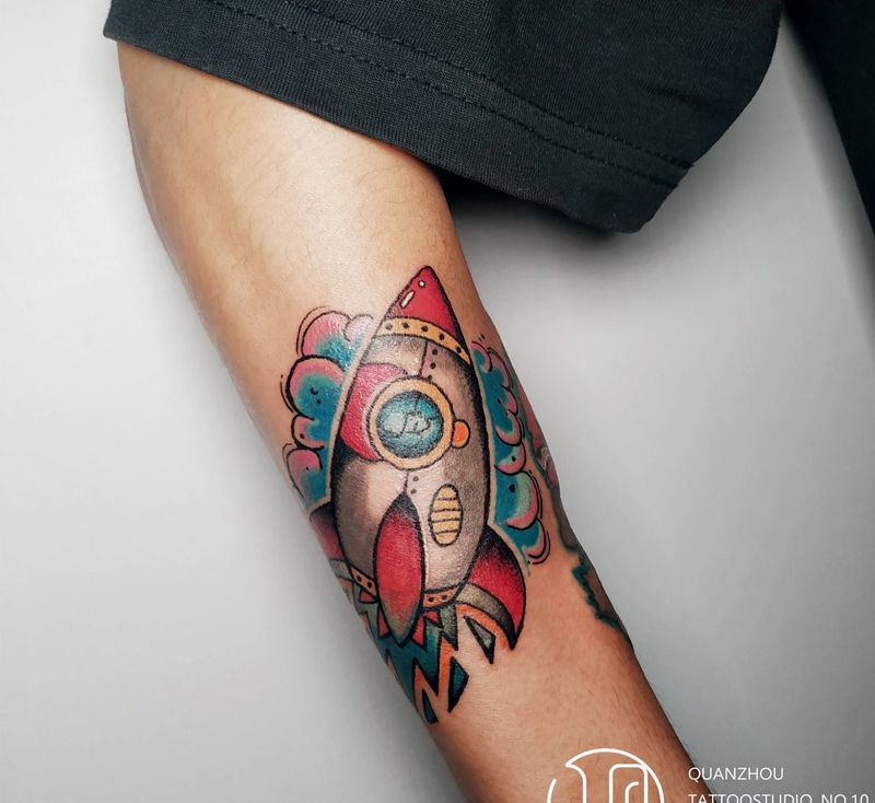 school火箭纹身图片_Old School纹身图案