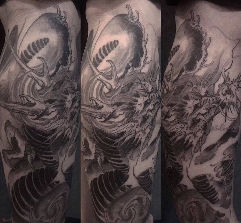 龍纹身图片_脚部腿部新传统水墨纹身图案