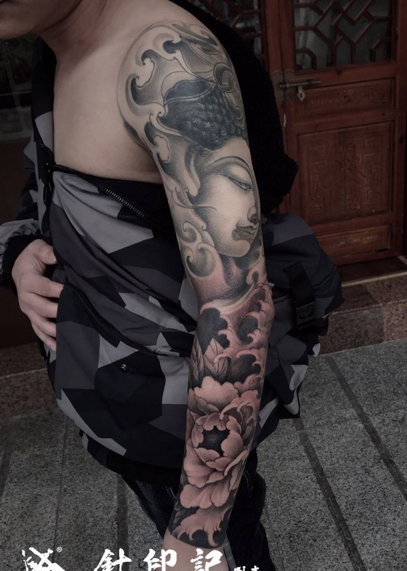 佛、牡丹花臂纹身图片_成品臀部传统宗教植物佛像纹身图案