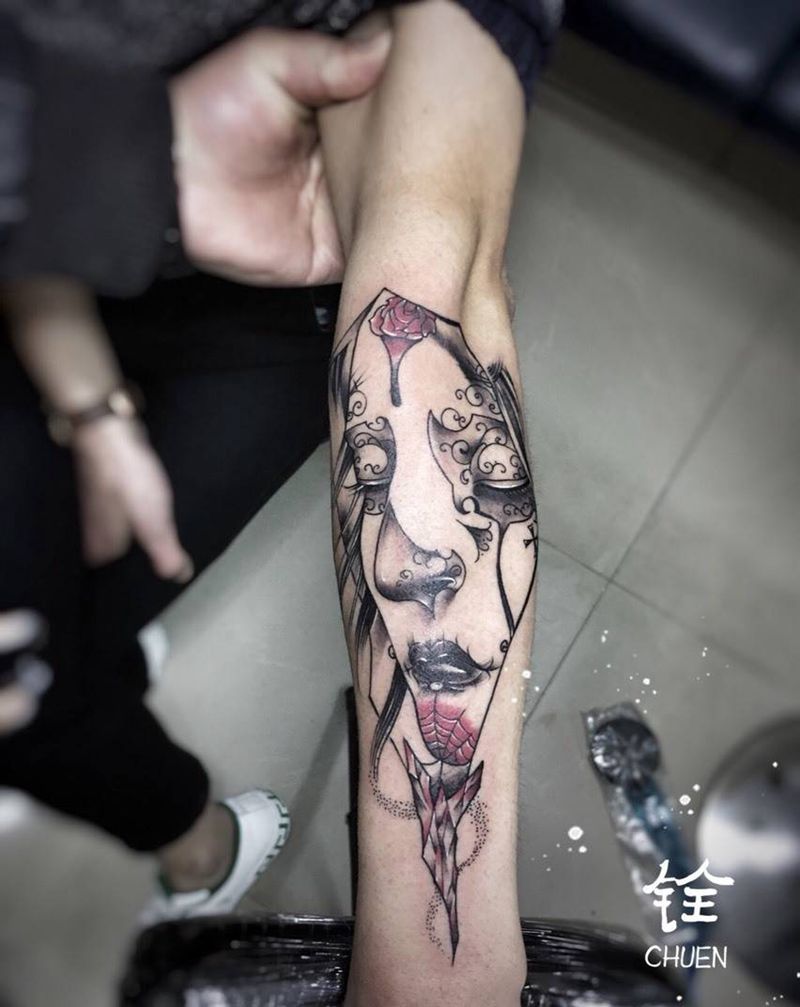 神秘面纱纹身图片