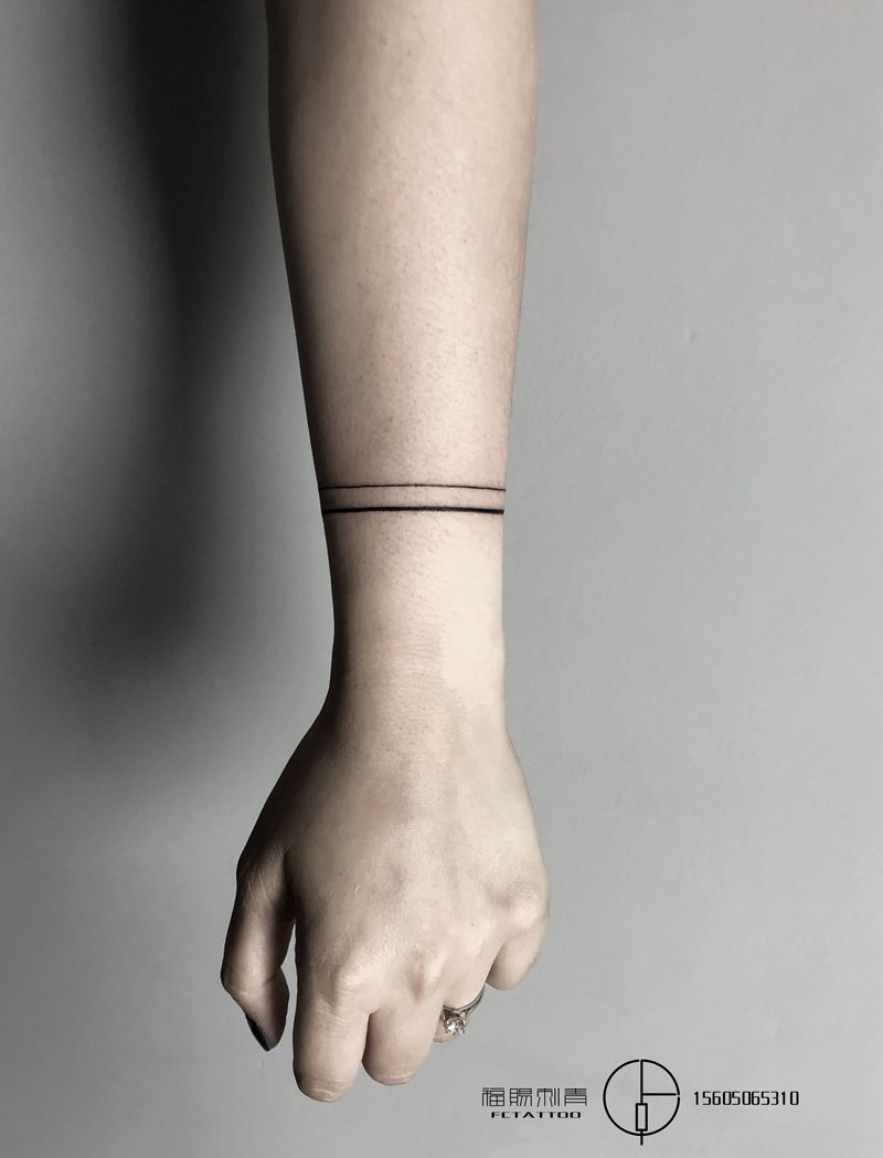 臂环纹身图片_手臂几何纹身图案