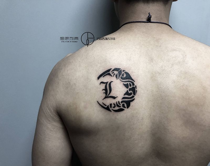 图腾纹身图片_背部图腾纹身图案