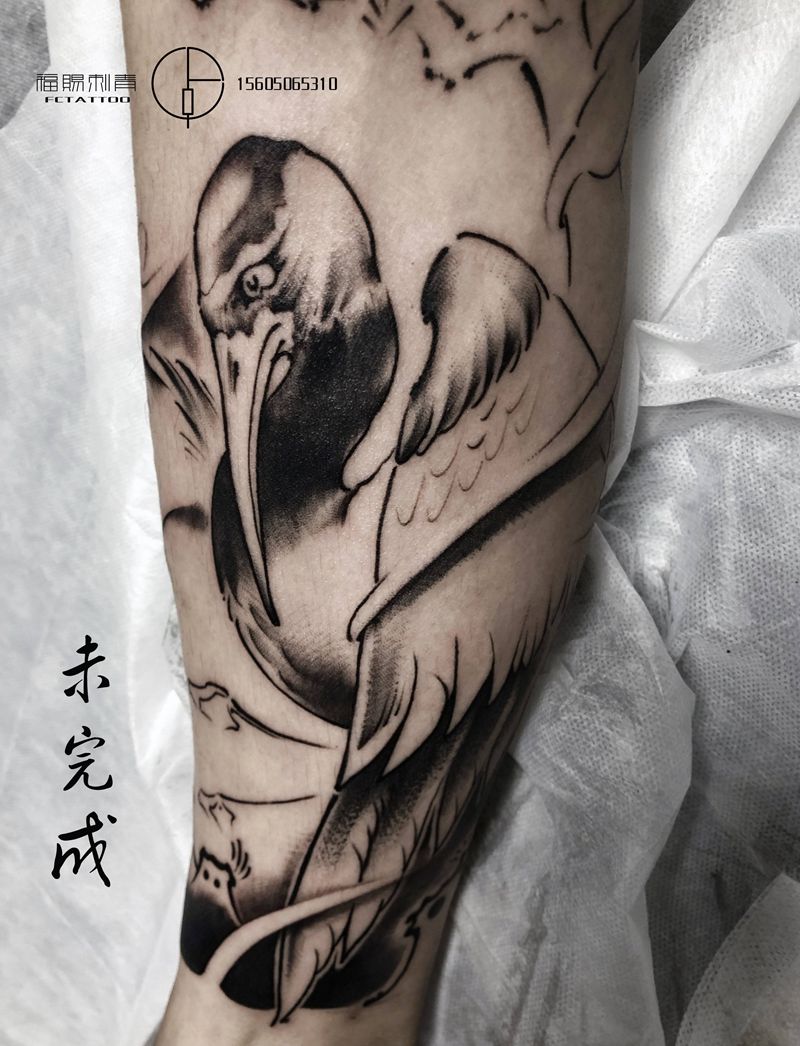 仙鹤纹身图片_腿部新传统纹身图案