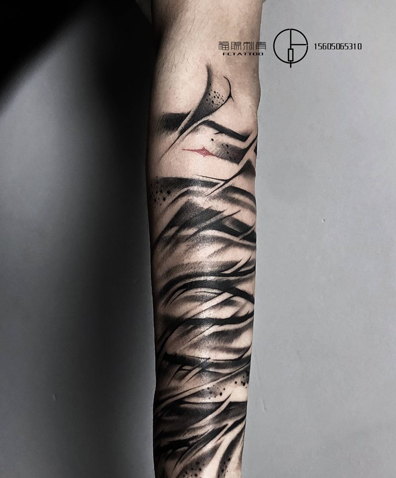 花臂纹身图片_手臂花体字纹身图案