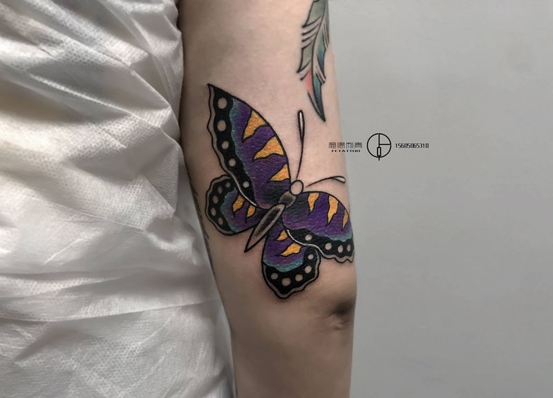 蝴蝶纹身图片_手臂New School纹身图案
