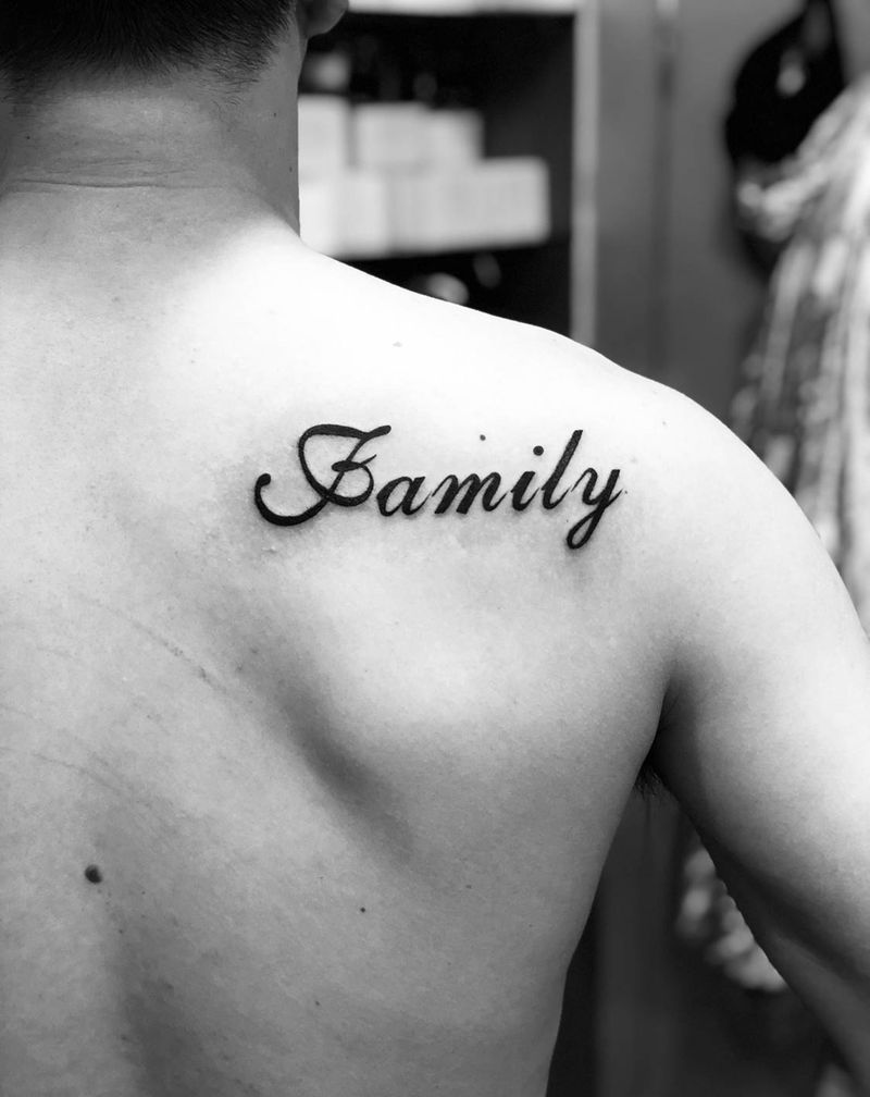 英文字母纹身图片_背部图腾纹身图案