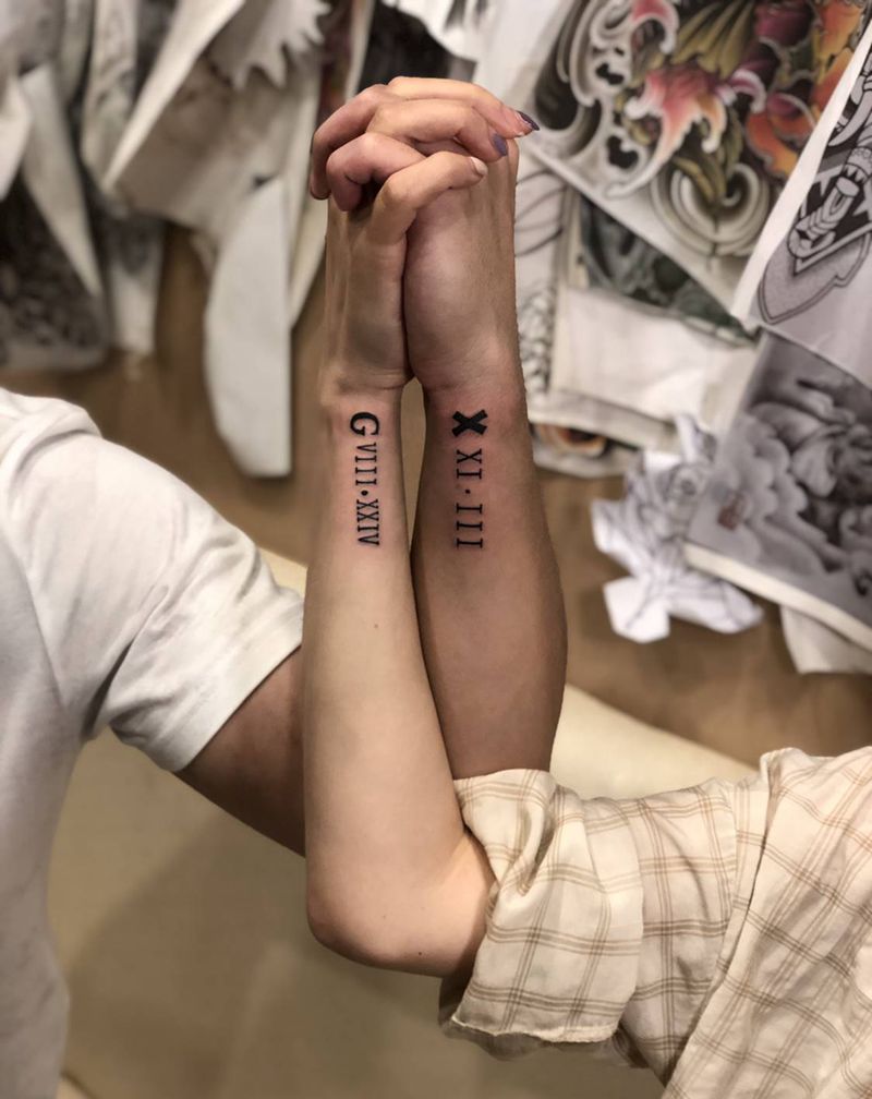 罗马数字纹身纹身图片_手部图腾纹身图案
