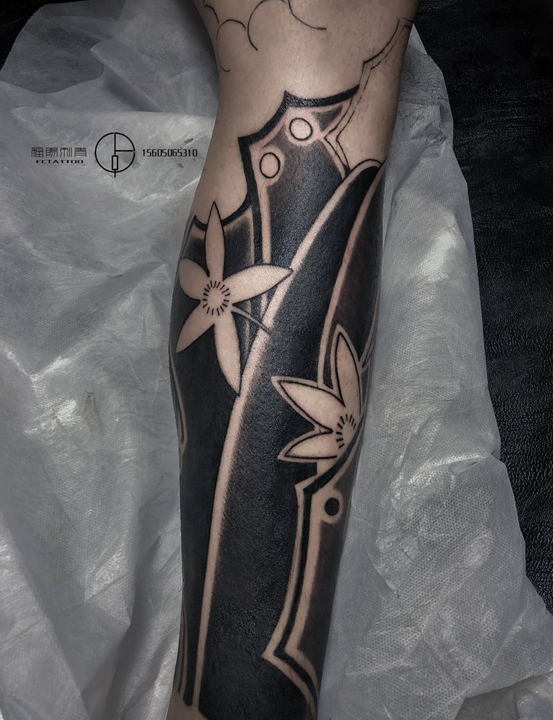 未完成老传统纹身图片_腿部老传统纹身图案