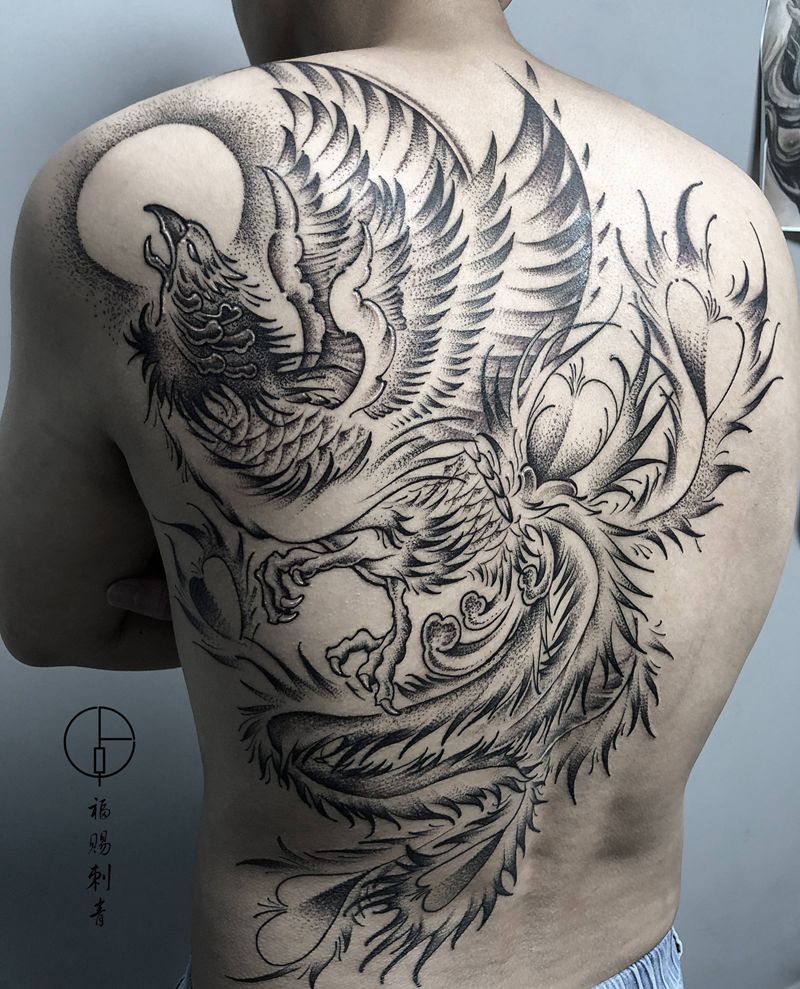 朱雀纹身图片_背部点刺老传统纹身图案