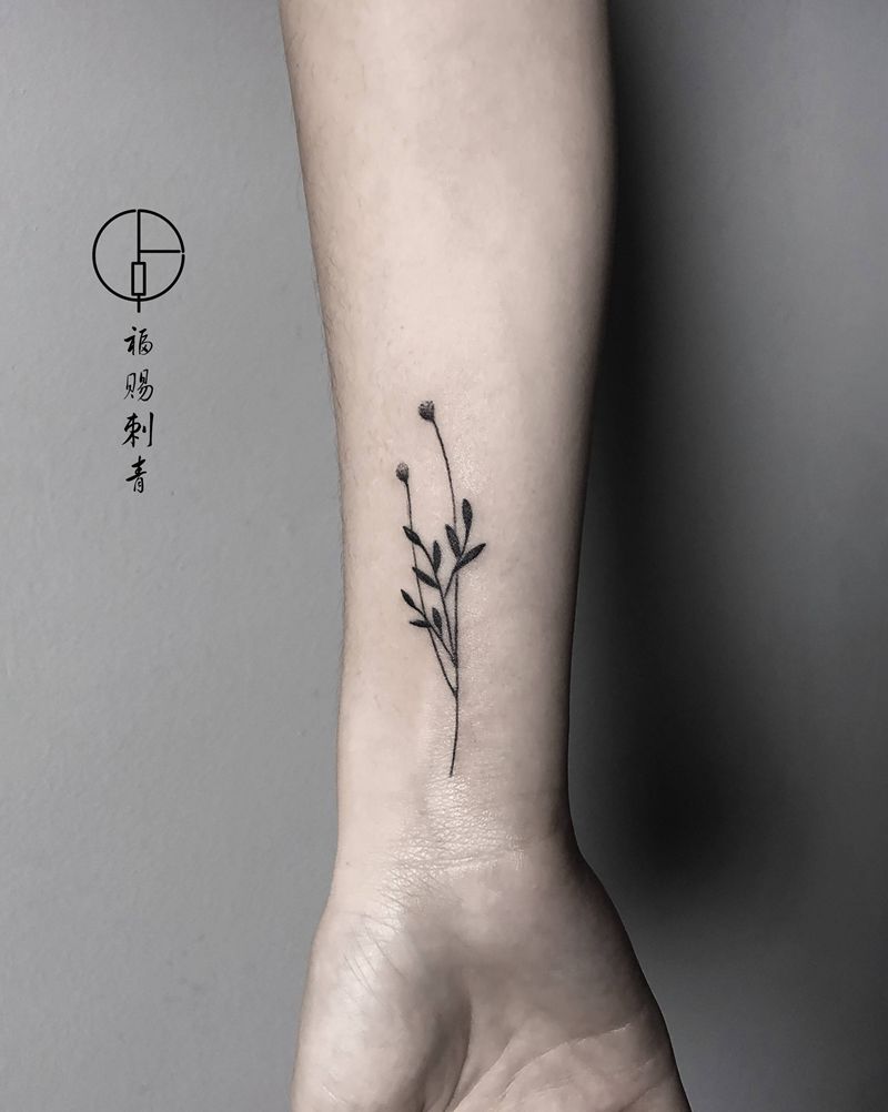 小植物纹身图片_手部手臂点刺几何纹身图案