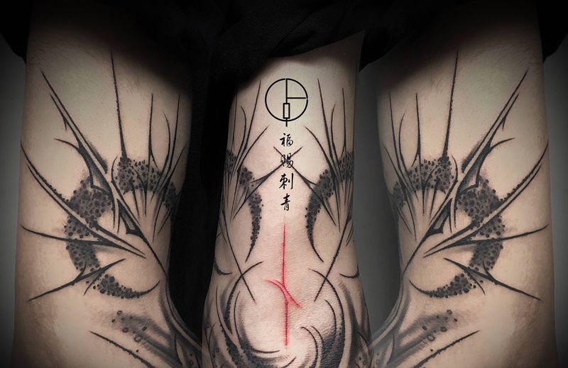 暗黑花体纹身图片_手臂手部欧美写实花体字纹身图案