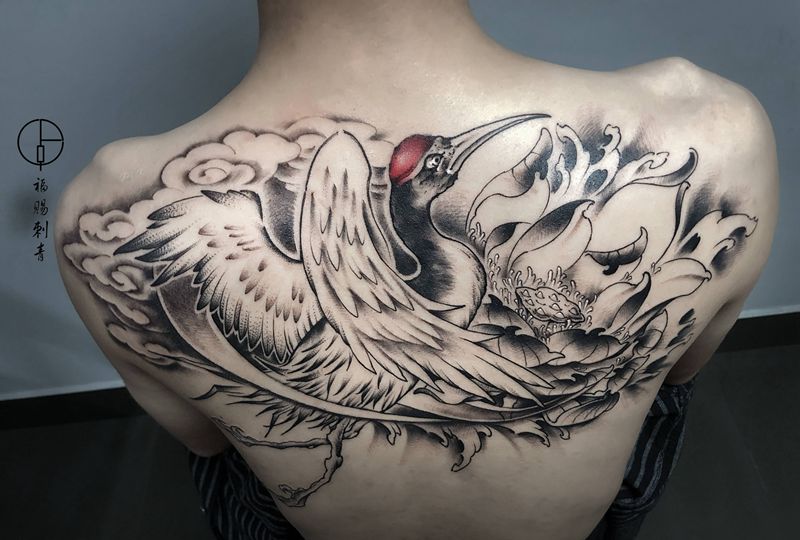 仙鹤纹身图片_背部老传统新传统纹身图案