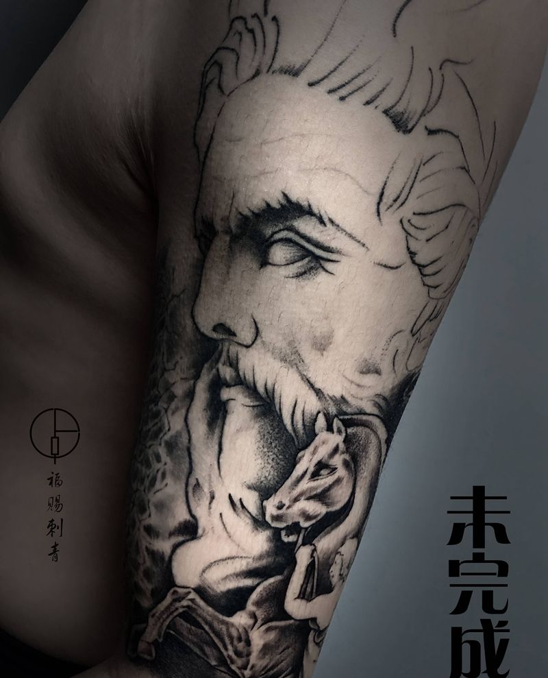 海神纹身图片_手臂手部欧美写实点刺纹身图案