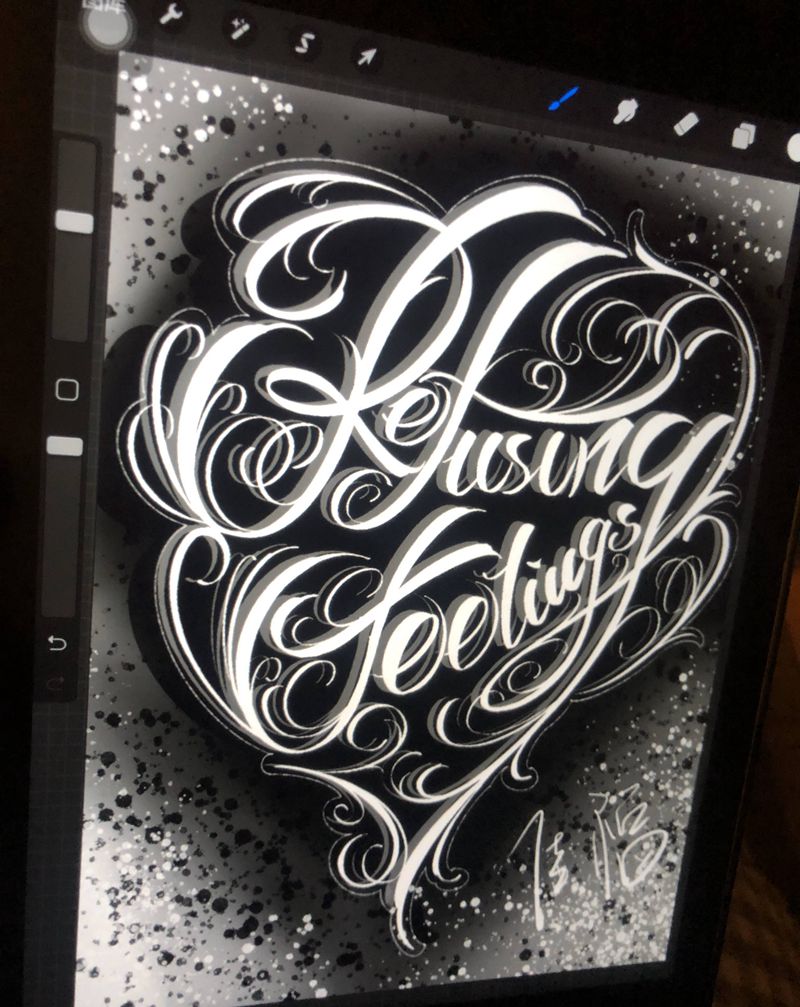 手稿纹身图片_腿部臀部花体字纹身图案