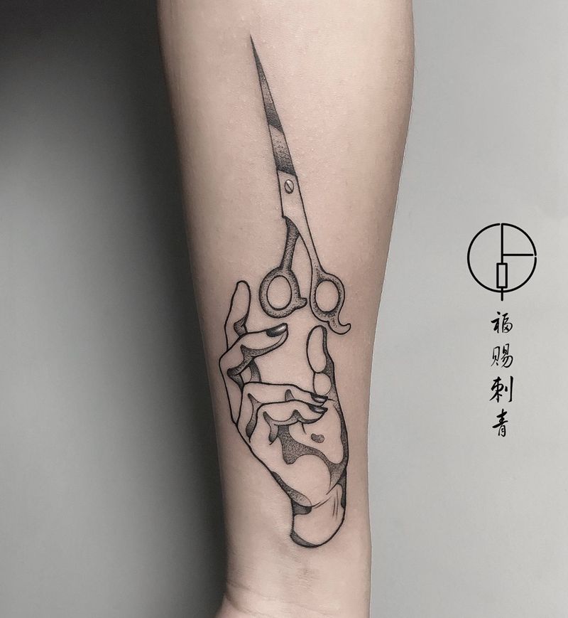 剪刀纹身图片_点刺Old School纹身图案
