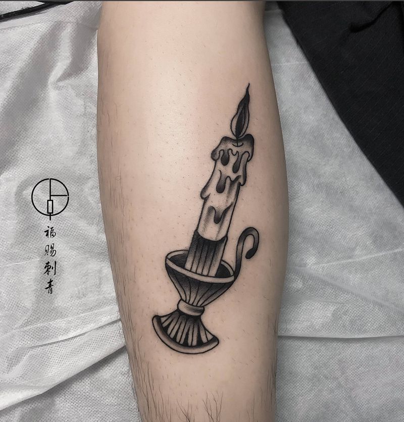 蜡烛纹身图片_腿部脚部Old School点刺纹身图案