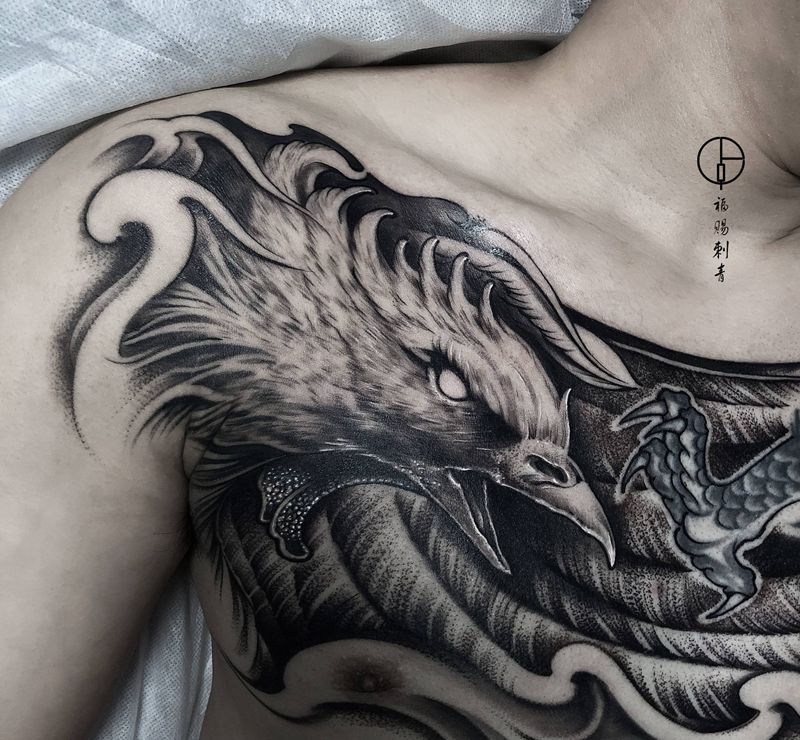 凤凰纹身图片_背部胸部点刺欧美写实纹身图案