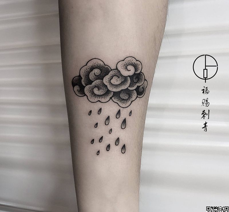 小云朵纹身图片_手臂手部点刺几何纹身图案
