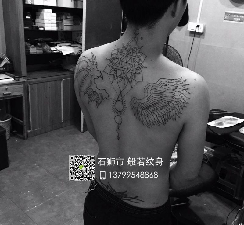 天使 恶魔翅膀纹身图片