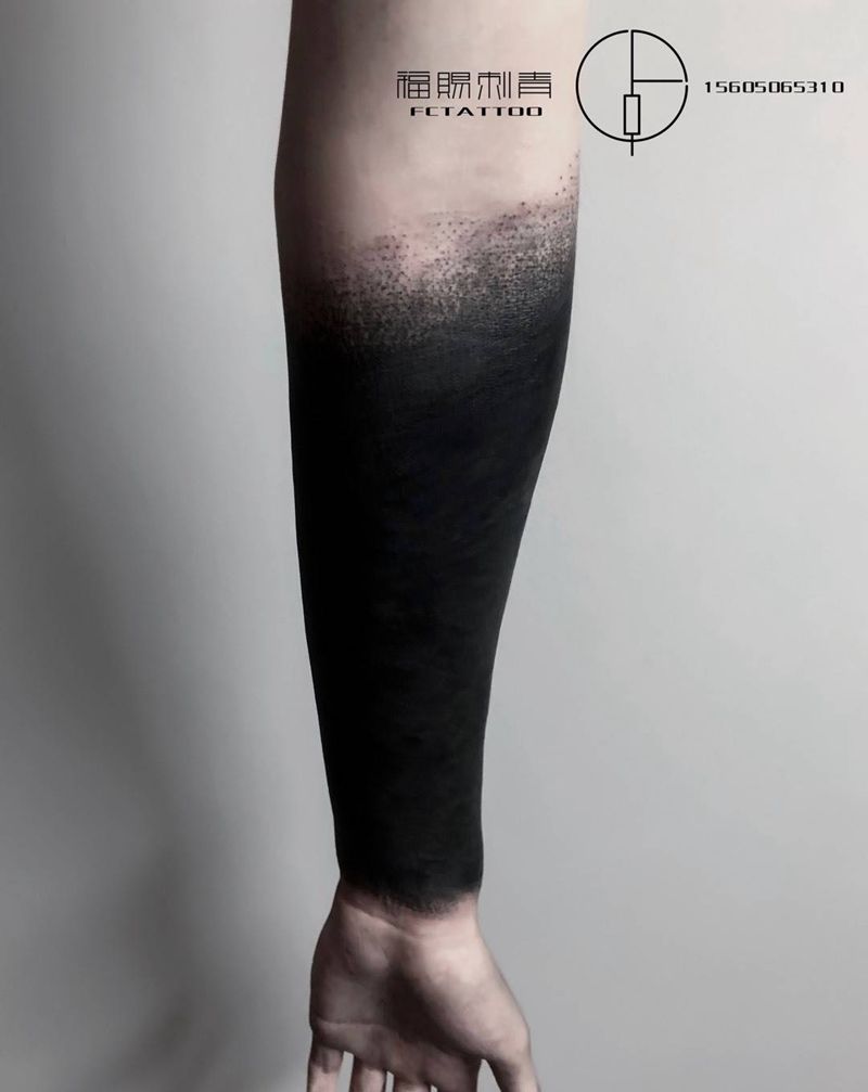 黑小臂纹身图片