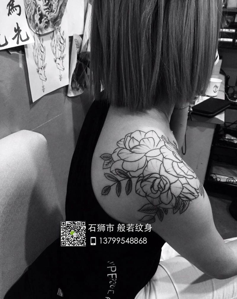 拉点花纹身图片