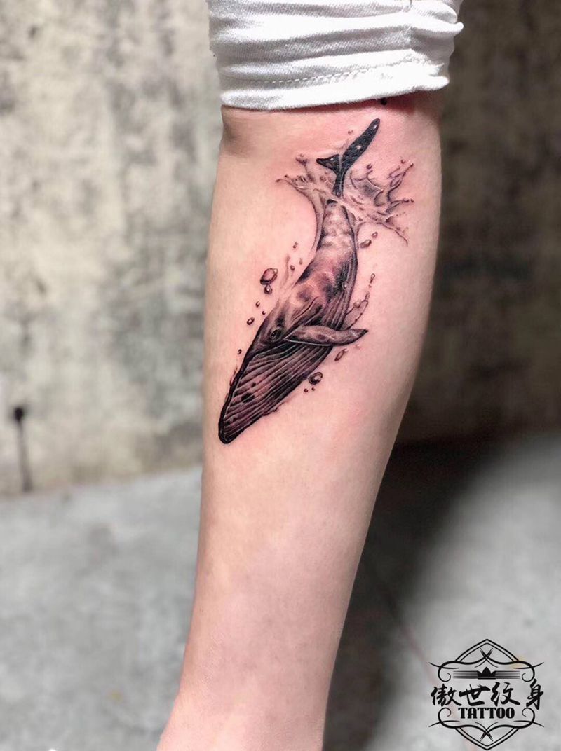 鲸鱼遮盖疤痕纹身图片