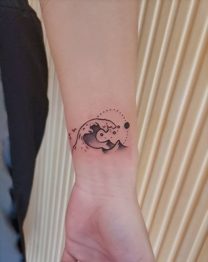 小浪花纹身图片_手臂新传统纹身图案