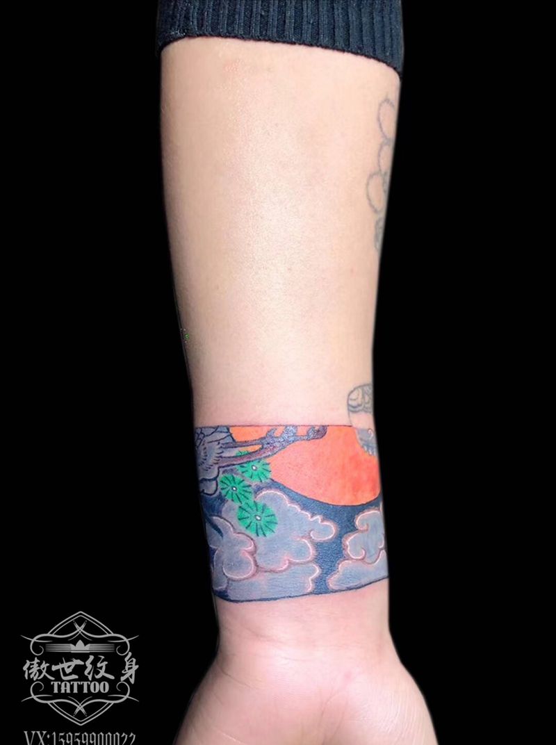 手环鹤纹身图片_手臂水彩纹身图案