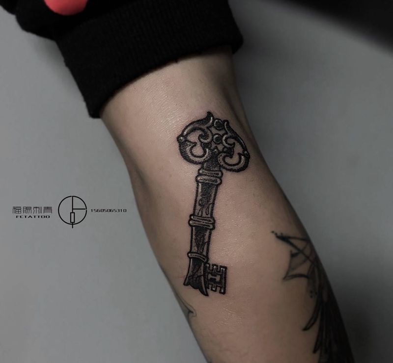 钥匙纹身图片
