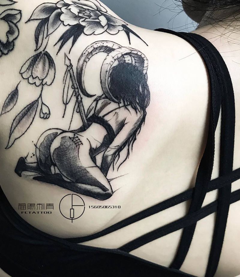 羊角女郎纹身图片