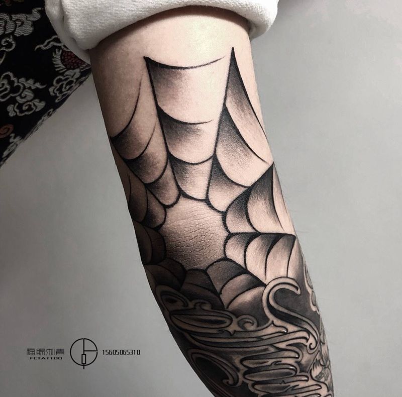 蜘蛛网纹身图片