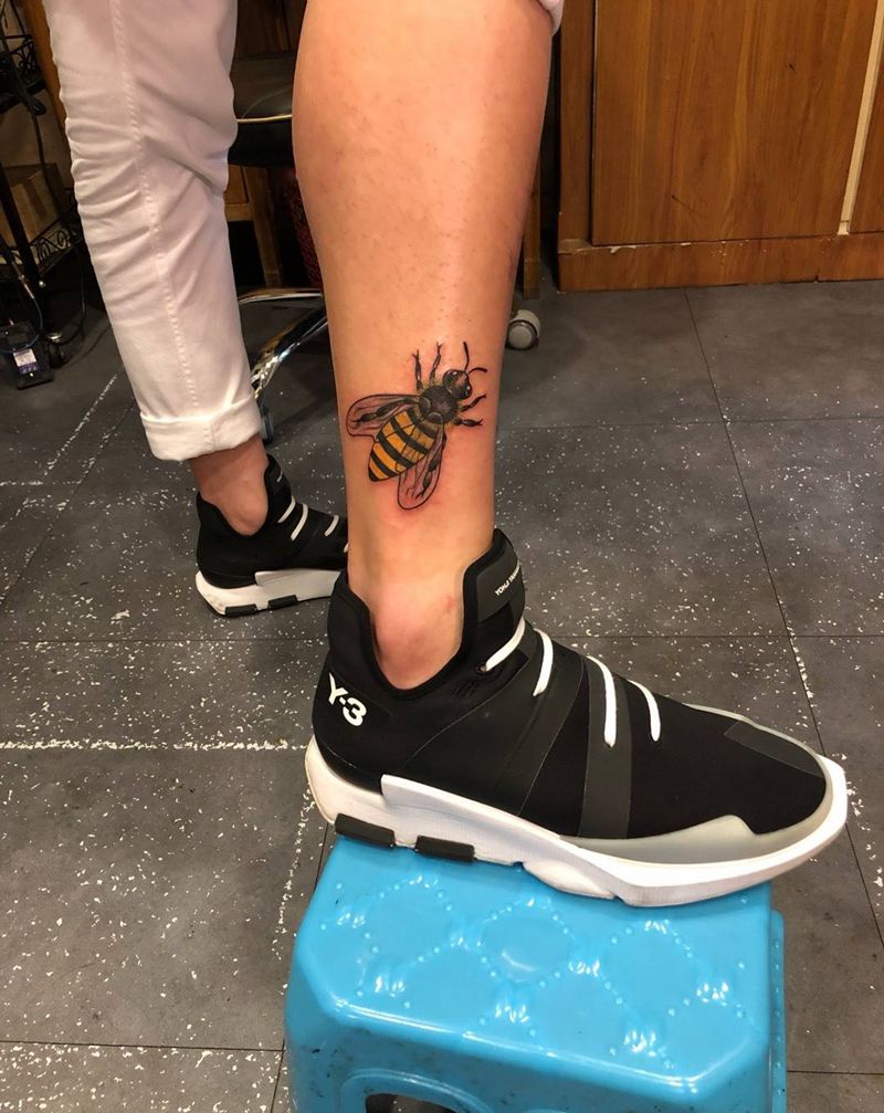 蜜蜂纹身纹身图片