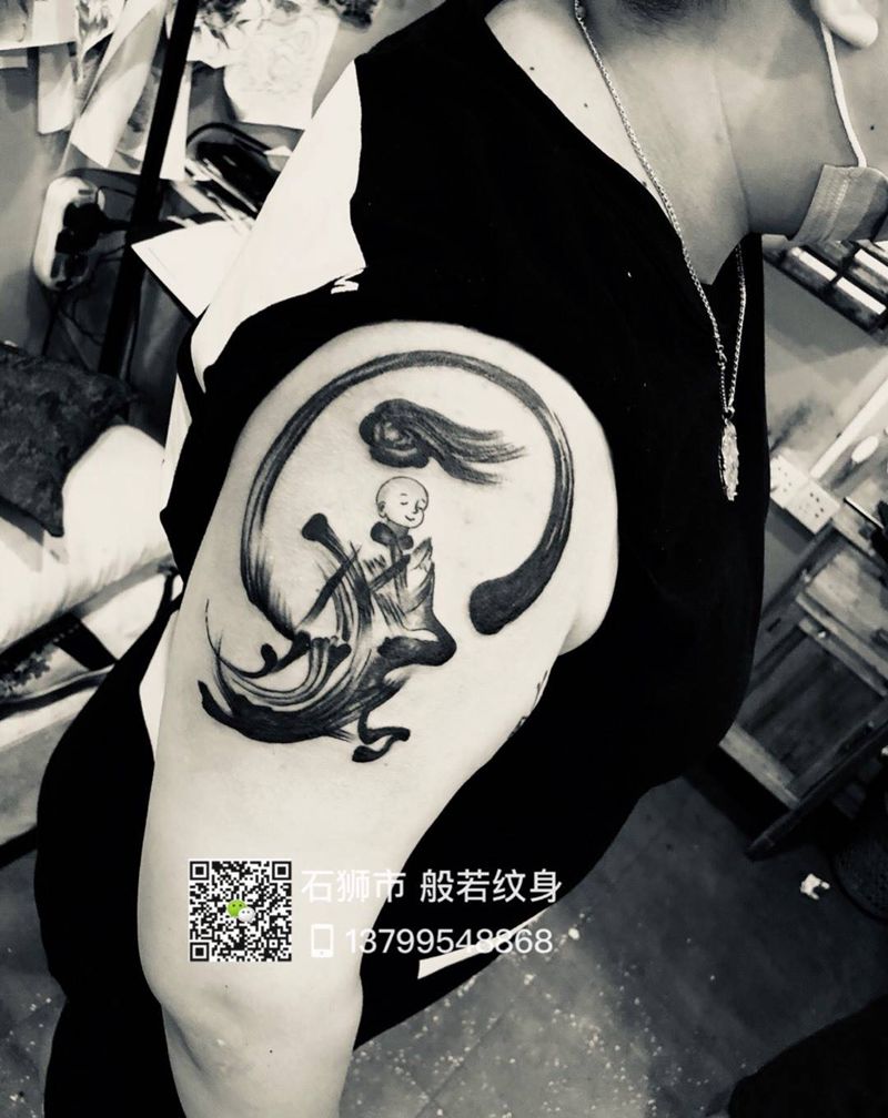 祈祷的小沙弥纹身图片