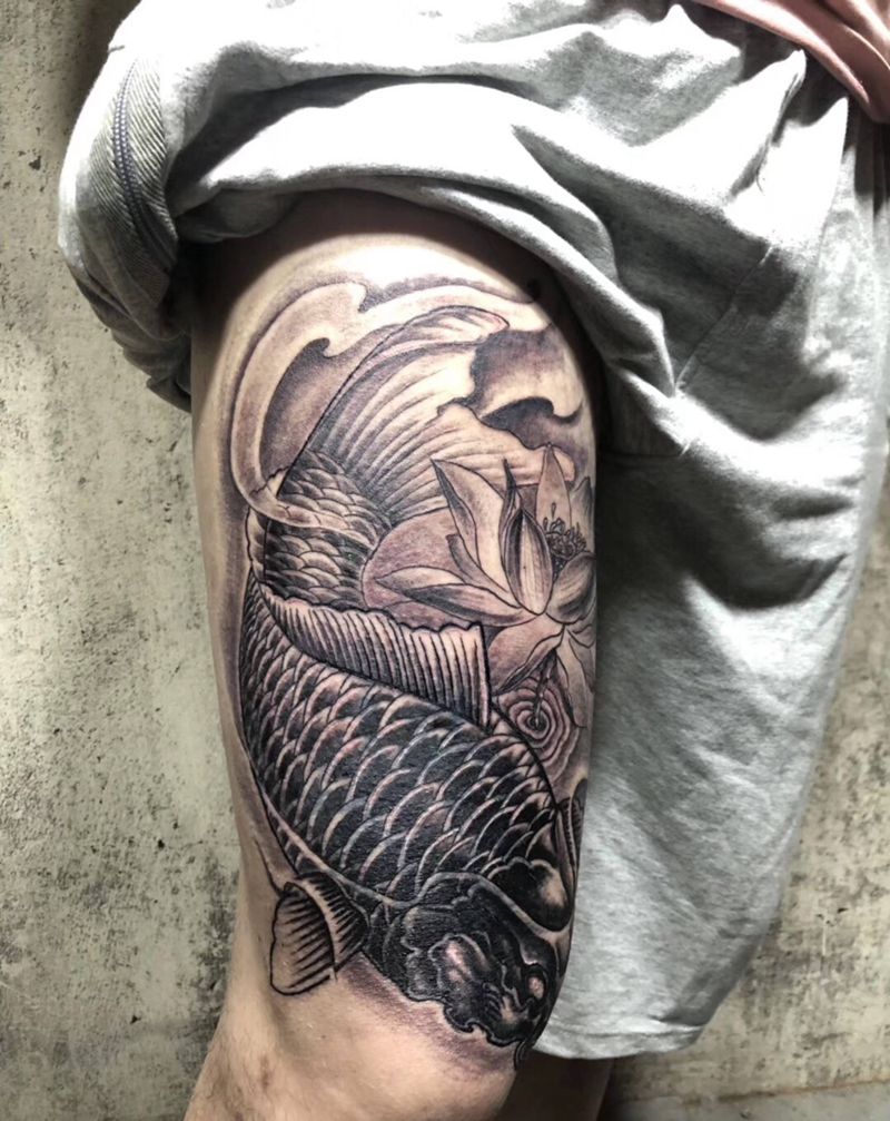 鲤鱼遮盖纹身图片