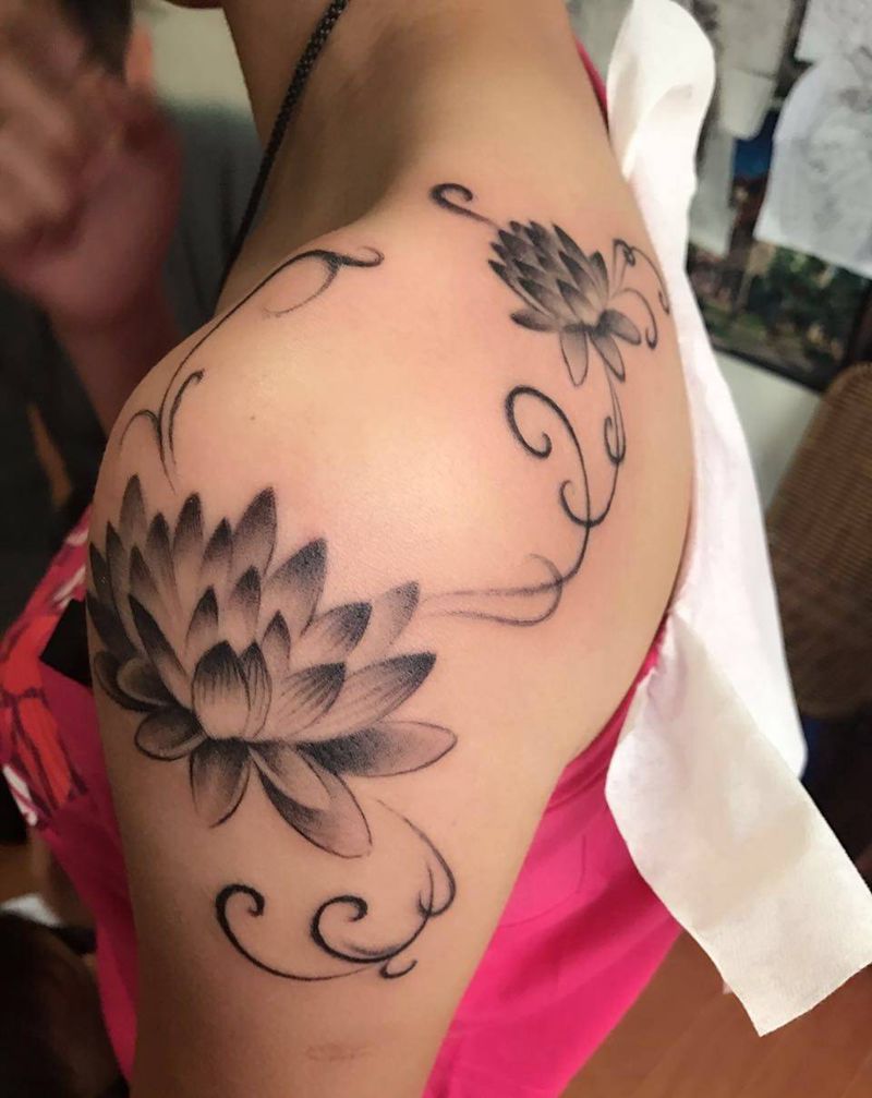 花纹身图片_肩部成品清新植物纹身图案