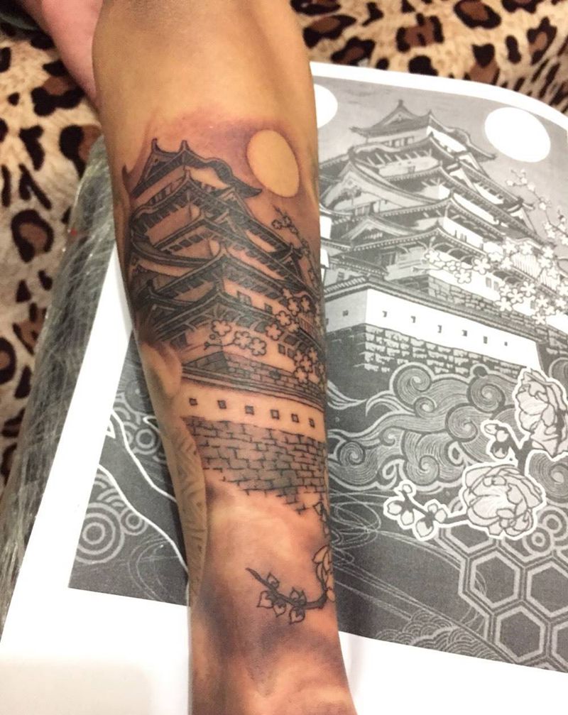 花村纹身图片_手臂人物成品纹身图案